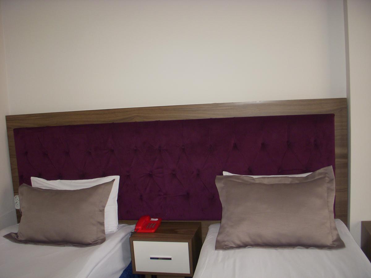 Hande Hotel Mustafakemalpaşa Εξωτερικό φωτογραφία