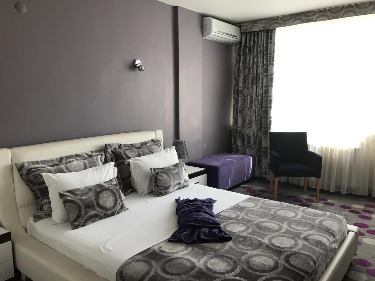 Hande Hotel Mustafakemalpaşa Εξωτερικό φωτογραφία