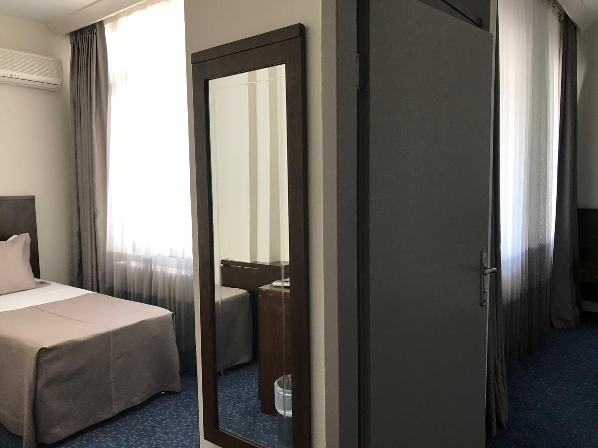 Hande Hotel Mustafakemalpaşa Εξωτερικό φωτογραφία