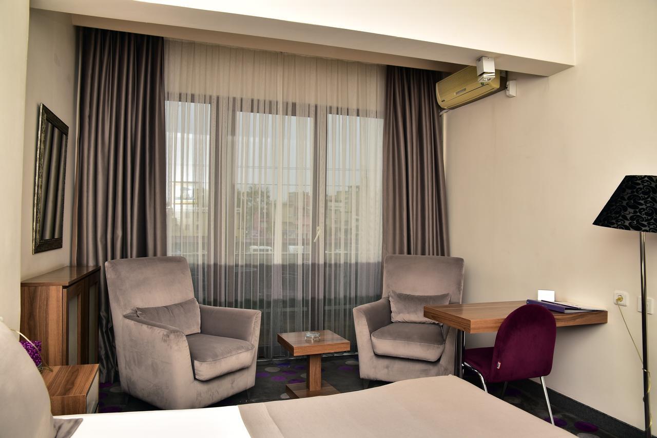 Hande Hotel Mustafakemalpaşa Εξωτερικό φωτογραφία