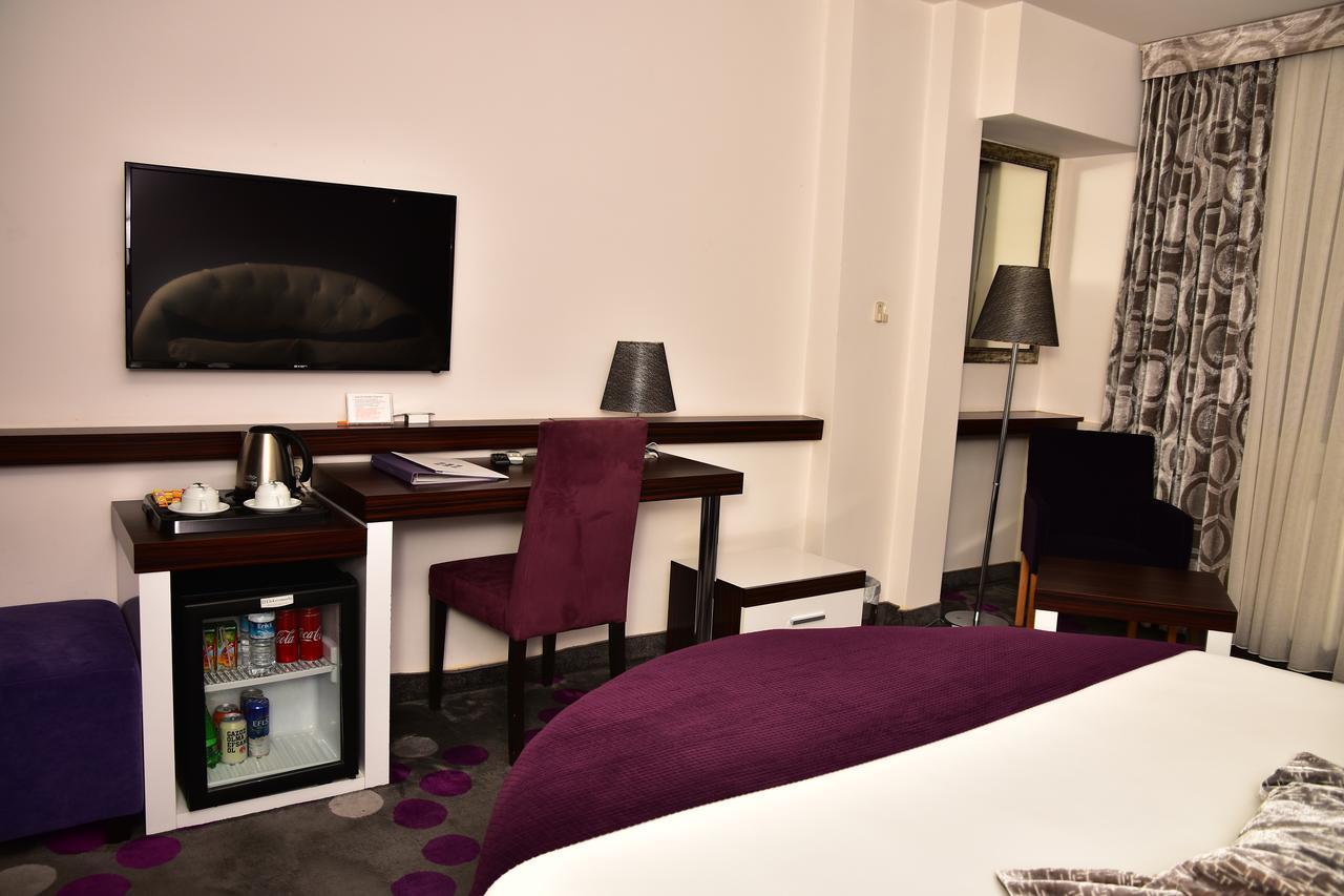 Hande Hotel Mustafakemalpaşa Εξωτερικό φωτογραφία