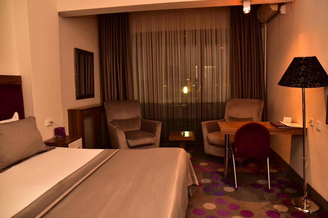 Hande Hotel Mustafakemalpaşa Εξωτερικό φωτογραφία