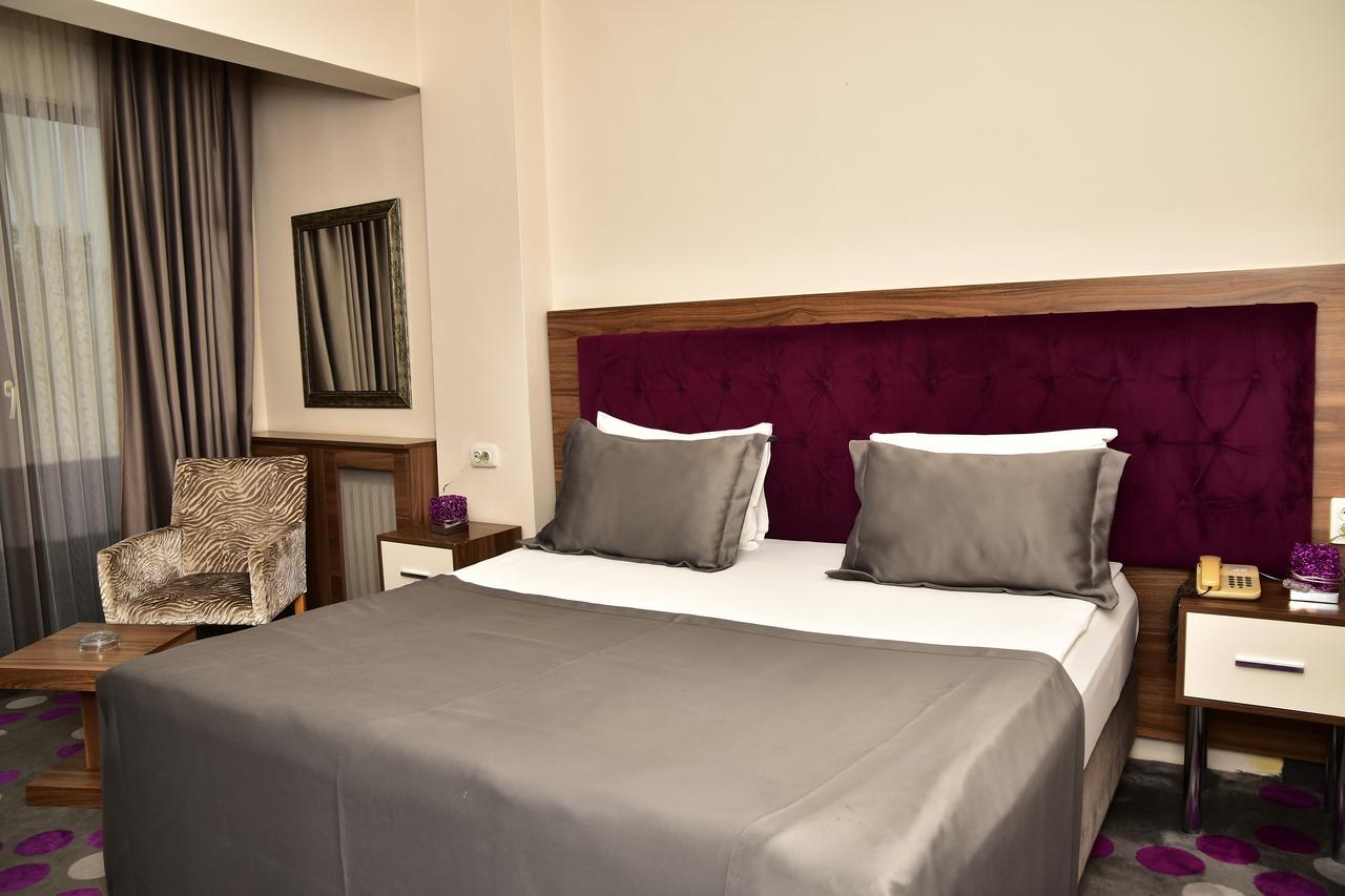 Hande Hotel Mustafakemalpaşa Εξωτερικό φωτογραφία